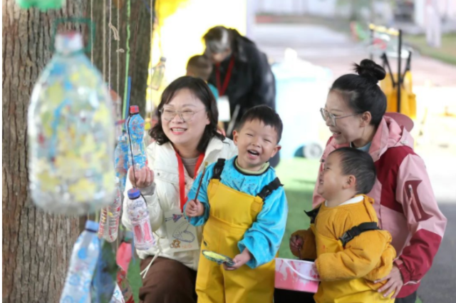 硬核方案以法守護育幼底線高標準落地落實學前教育普及普惠