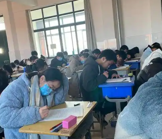 全域貫通全程賦能的教育生態系統將終身學習的理念轉化為生動實踐