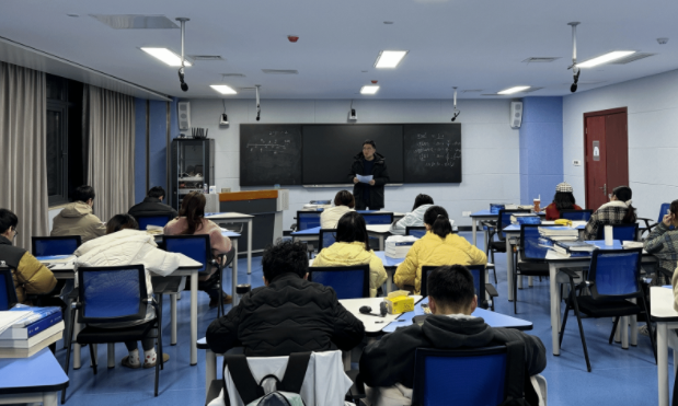 春風化雨無聲教育服務理念與模式方針堅持立德樹人