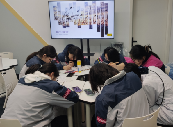 跟著心思教育的不斷讓每個(gè)學(xué)生都能成人成才是校園永久的追求